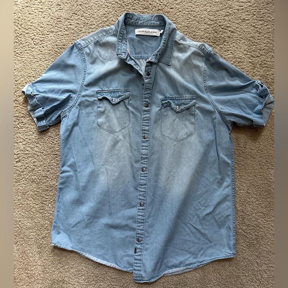 Calvin Klein Men’s Button Shirt Medium